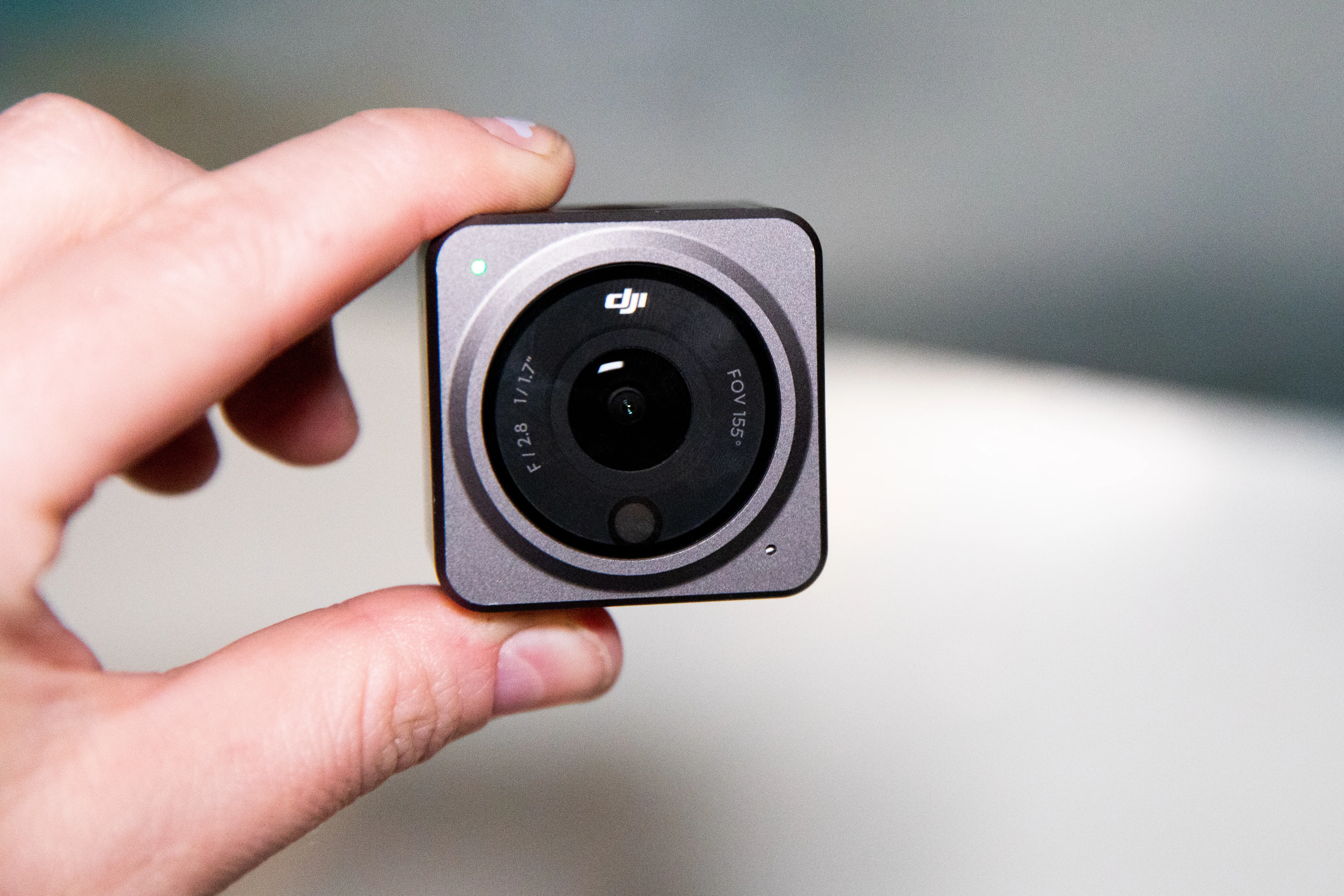 Thiết kế nhỏ gọn của DJI Camera dễ dàng mang đi mọi nơi
